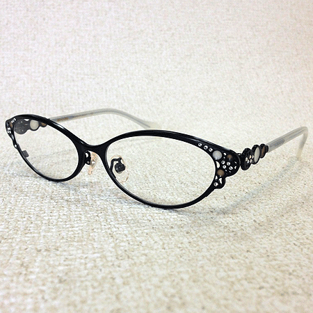 Root eye wear | 名古屋市中村区 メガネ サングラスのセレクトショップ